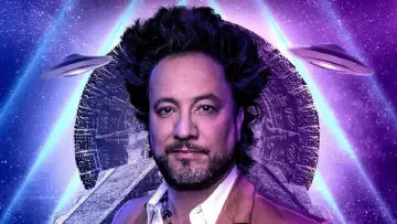 Backdrop for the TV series "Ancient Aliens" #1300410