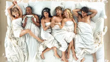 Backdrop for the TV series "Happy Endings" #1368597