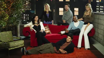 Backdrop for the TV series "Happy Endings" #1368603
