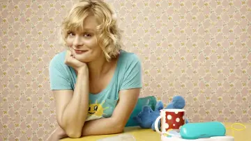 Backdrop for the TV series "Raising Hope" #1327874