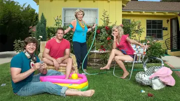 Backdrop for the TV series "Raising Hope" #1327877