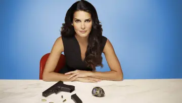 Backdrop for the TV series "Rizzoli & Isles" #1297221