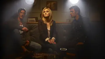 Backdrop for the TV series "Haven" #1463008