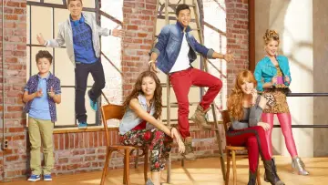 Backdrop for the TV series "Shake It Up" #1462780