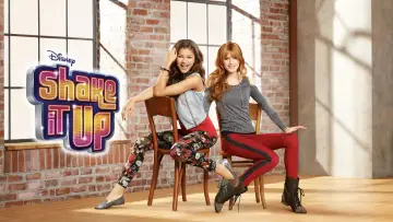 Backdrop for the TV series "Shake It Up" #1462781