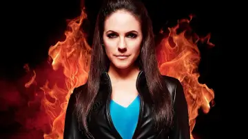 Backdrop for the TV series "Lost Girl" #1358318