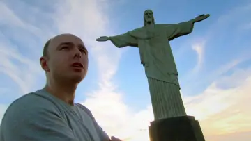 Backdrop for the TV series "An Idiot Abroad" #1461082