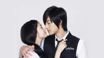 Backdrop for the TV series "Playful Kiss" #1460175
