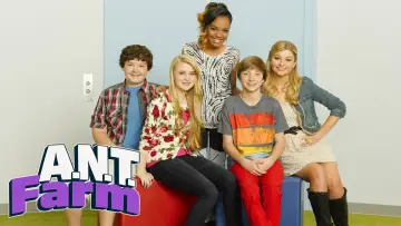 Backdrop for the TV series "A.N.T. Farm" #1391553