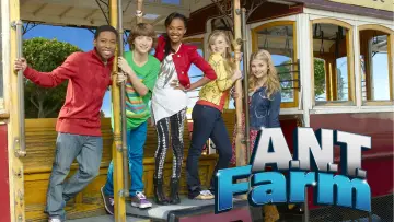 Backdrop for the TV series "A.N.T. Farm" #1391554