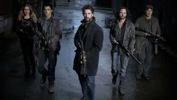 Backdrop for the TV series "Falling Skies" #1330126
