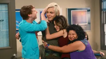 Backdrop for the TV series "Austin & Ally" #1384513