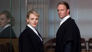 Backdrop for the TV series "Silk" #1368309