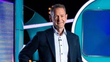 Backdrop for the TV series "Pointless" #1497524