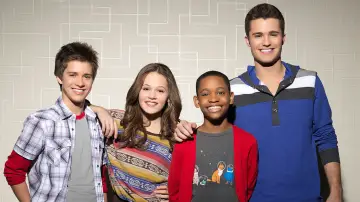 Backdrop for the TV series "Lab Rats" #1355155