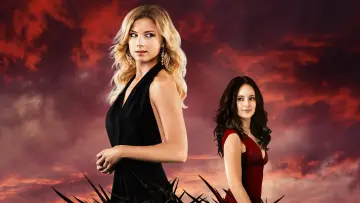 Backdrop for the TV series "Revenge" #1320212