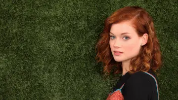Backdrop for the TV series "Suburgatory" #1469896