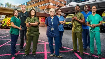 Backdrop к сериалу "24 Hours in A&E" #1428654