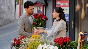 Backdrop for the TV series "Sins and Roses" #1304248
