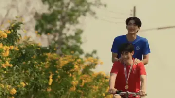 Backdrop for the TV series "When Oranges Fall" #1477910