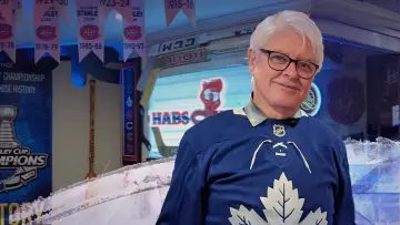 Backdrop for the TV series "Hockey Fanatics" #1557922