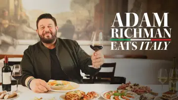 Backdrop for the TV series "Adam Richman Eats Italy" #1609083