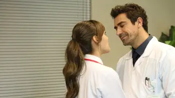 Backdrop for the TV series "Doctor: In Another Life" #1490410