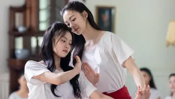 Backdrop for the TV series "The Bangkok Red Opera" #1489023