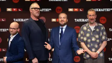 Backdrop for the TV series "Taskmaster NL" #1483924