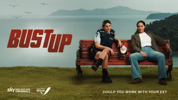 Backdrop for the TV series "Bust Up" #1477021