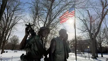 Backdrop for the TV series "America Who Are You? A History of the American Mindset" #1587083
