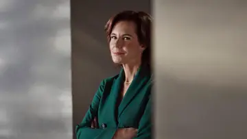 Backdrop for the TV series "Money, Power, Politics with Stephanie Ruhle" #1496794