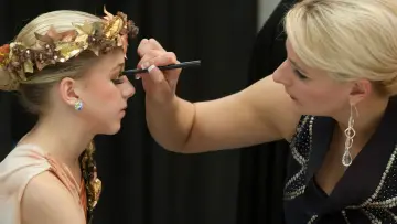 Backdrop for the TV series "Dance Moms" #1311042