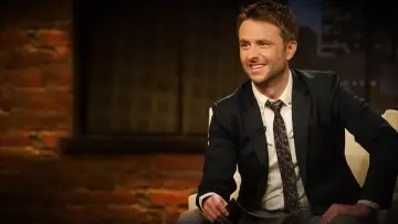 Backdrop for the TV series "Talking Dead" #1409256