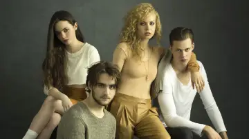 Backdrop for the TV series "Hemlock Grove" #1378913