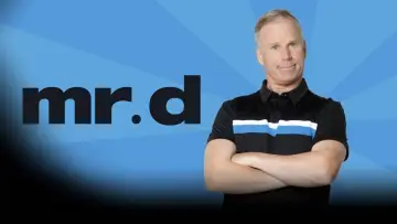 Backdrop for the TV series "Mr. D" #1376906