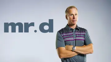 Backdrop for the TV series "Mr. D" #1376908