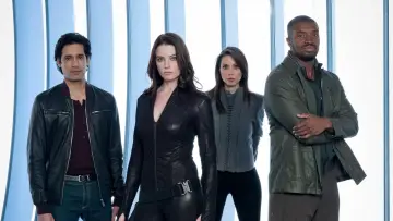 Backdrop for the TV series "Continuum" #1365613