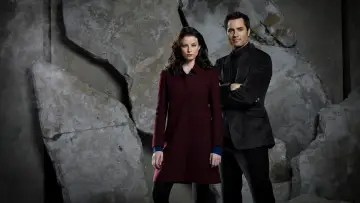 Backdrop for the TV series "Continuum" #1365615