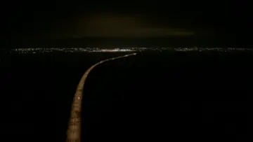 Backdrop к сериалу "The Bridge" #1339959