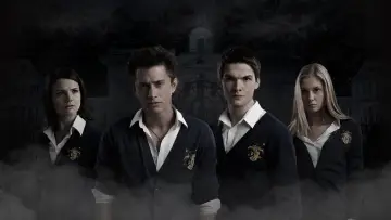 Backdrop for the TV series "The Private School" #1659722