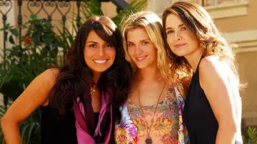 Backdrop for the TV series "The Three Sisters" #1596161