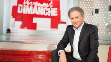 Backdrop for the TV series "Vivement dimanche" #1339382