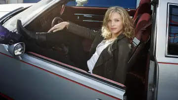 Backdrop for the TV series "Motive" #1377097