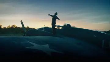 Backdrop for the TV series "Masters of the Air" #1335357