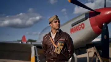 Backdrop for the TV series "Masters of the Air" #1335381