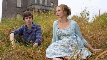 Backdrop for the TV series "Bates Motel" #1320430