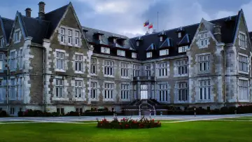 Backdrop for the TV series "Grand Hotel" #1343442