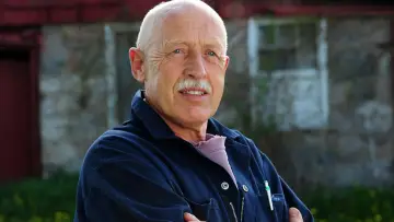 Backdrop for the TV series "The Incredible Dr. Pol" #1415062