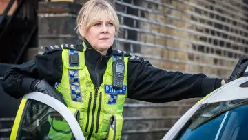 Backdrop for the TV series "Happy Valley" #1421399